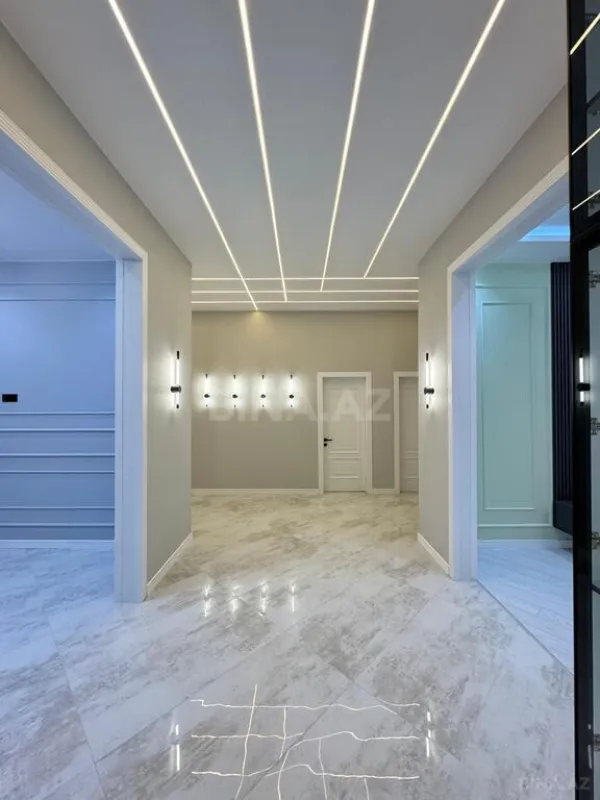 Satılır 4 otaqlı həyət evi 200 m²