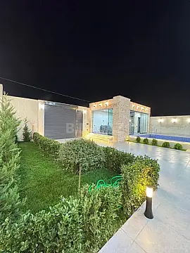 Satılır 4 otaqlı həyət evi 200 m²