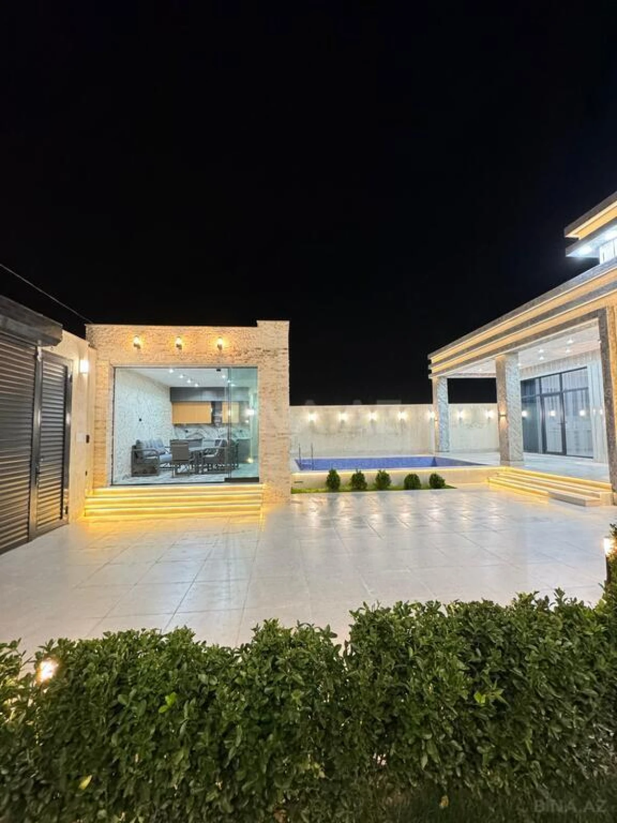 Satılır 4 otaqlı həyət evi 200 m²