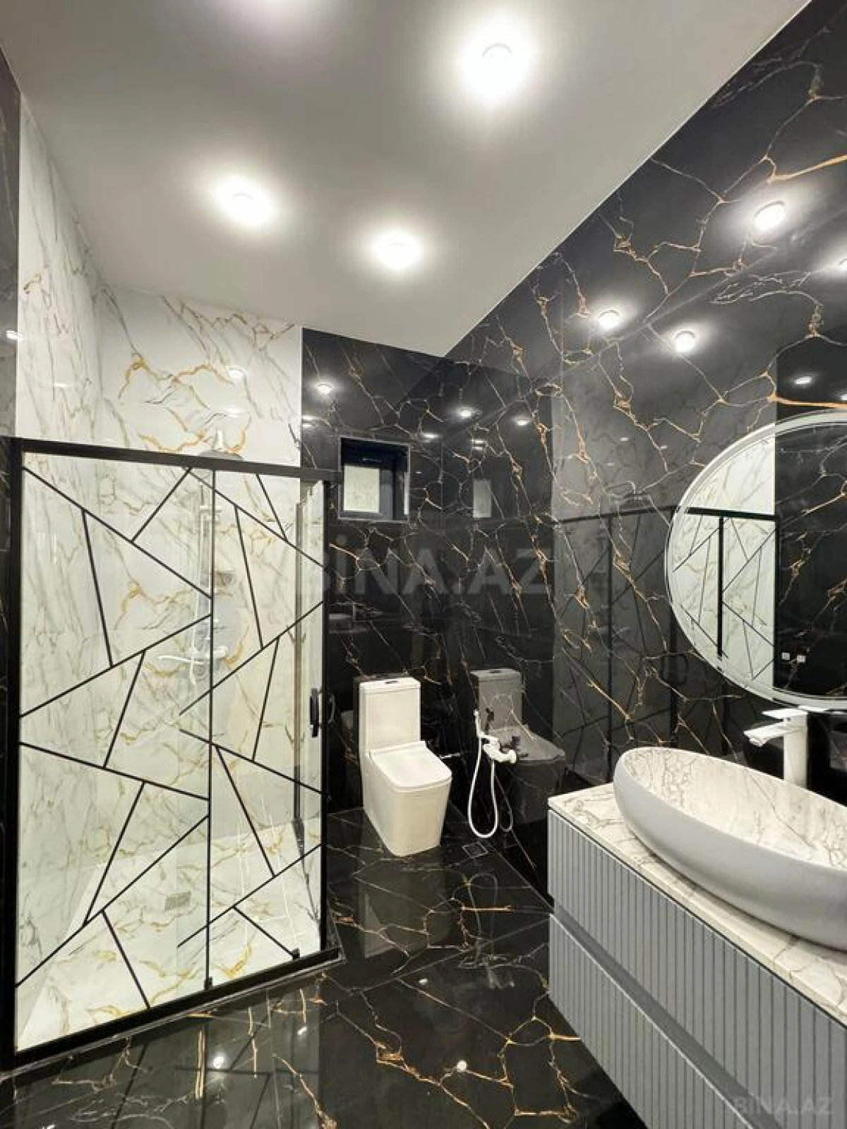 Satılır 4 otaqlı həyət evi 200 m²