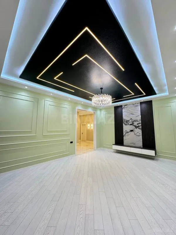 Satılır 4 otaqlı həyət evi 200 m²