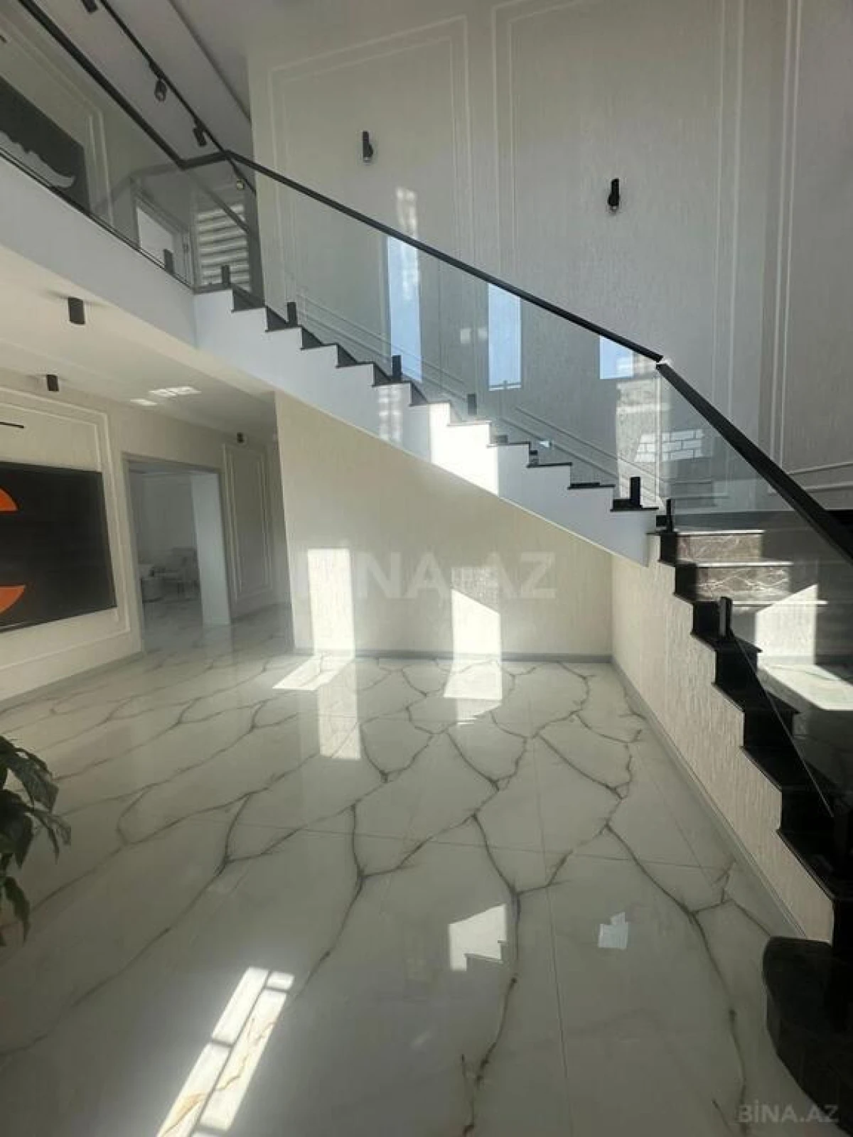 Kirayə verilir 4 otaqlı həyət evi 350 m²