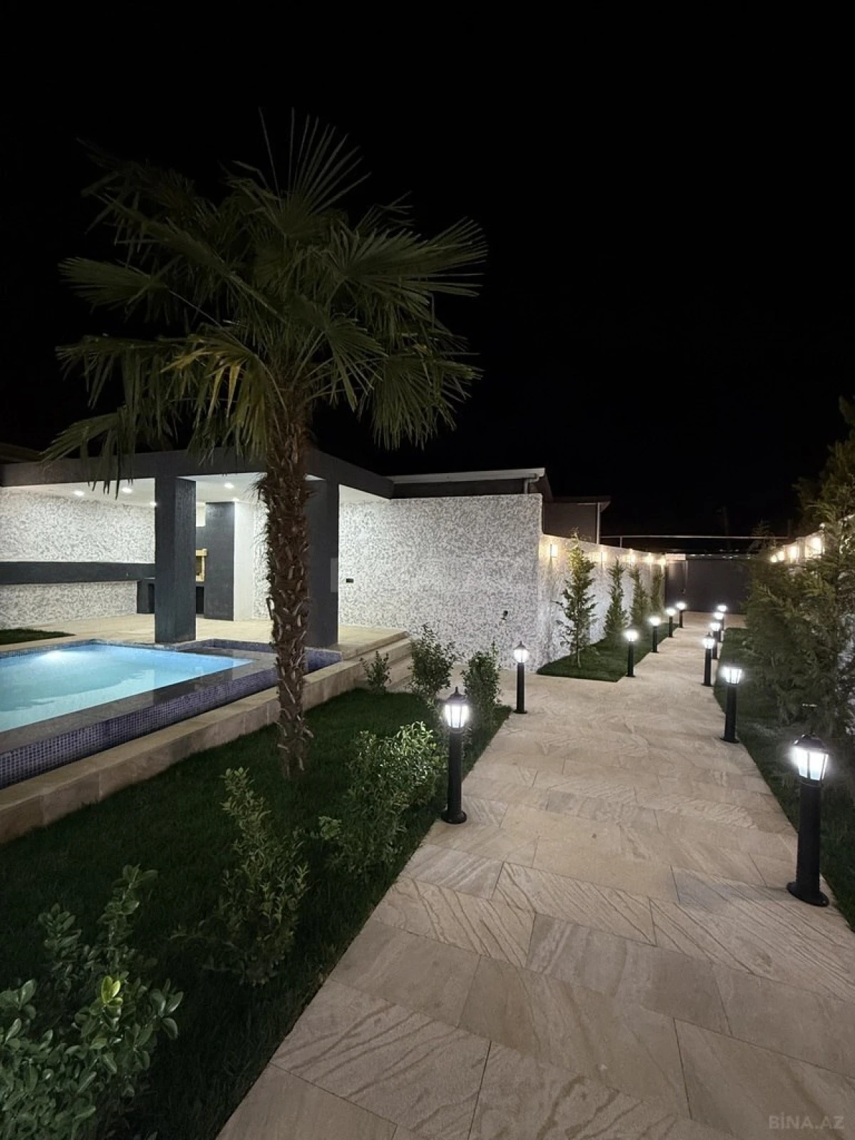 Satılır 4 otaqlı həyət evi 150 m²