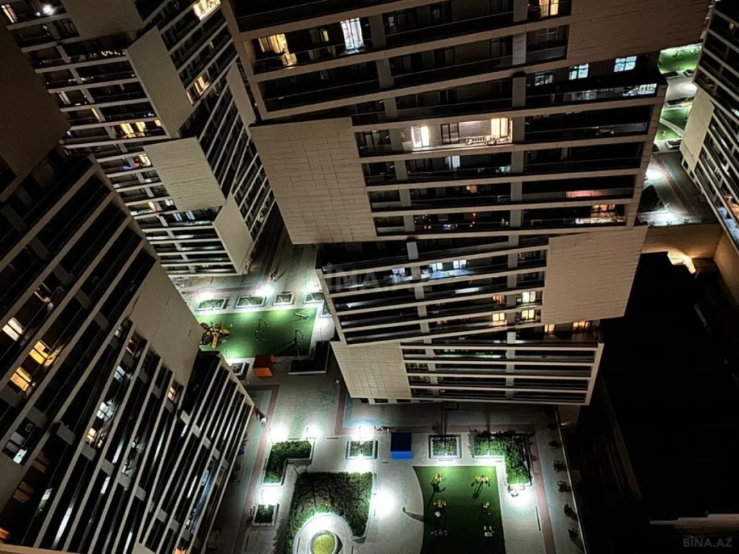 Kirayə verilir 4 otaqlı mənzil 180 m²