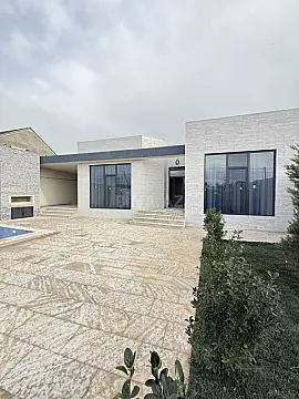 Satılır 4 otaqlı həyət evi 175 m²