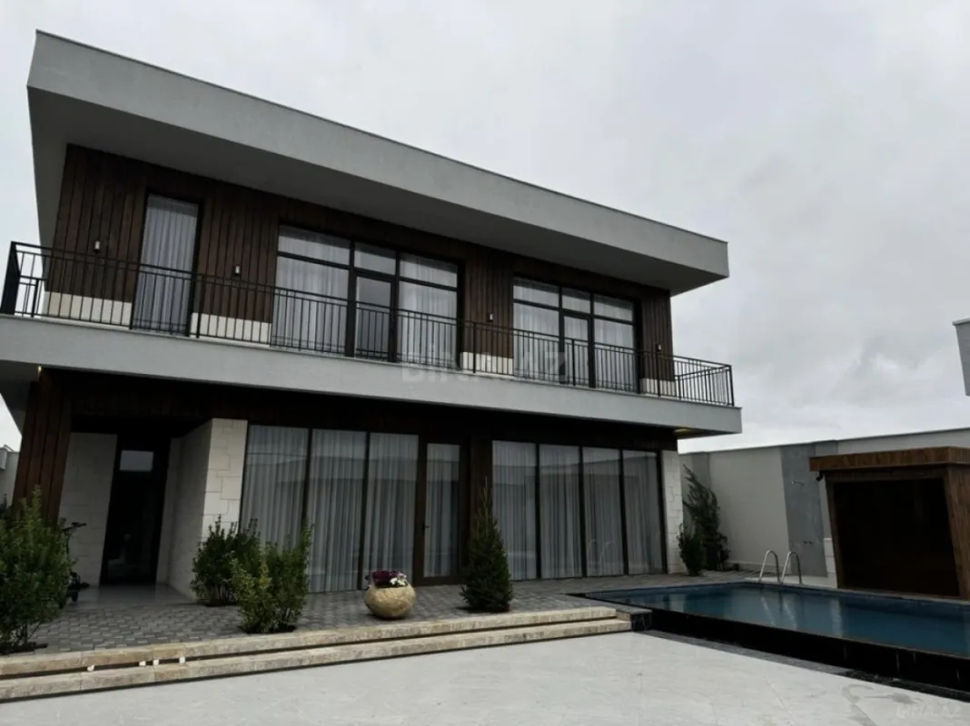 Kirayə verilir 4 otaqlı həyət evi 350 m²