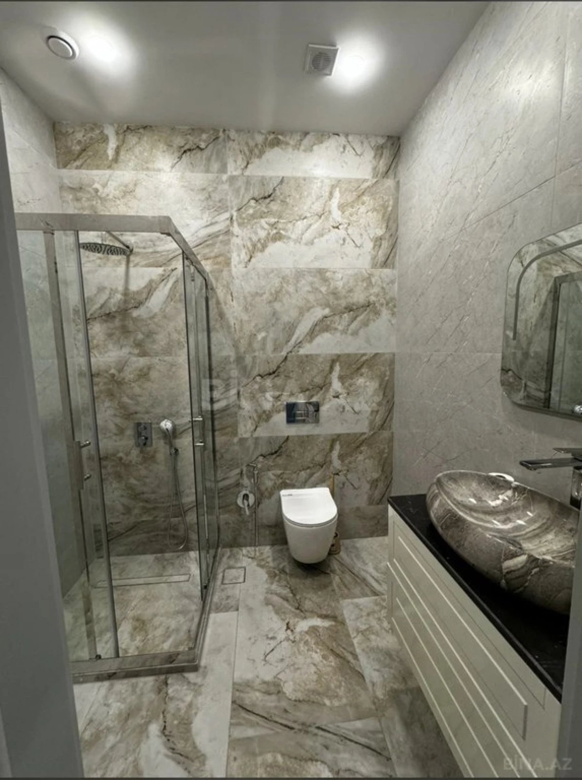 Kirayə verilir 4 otaqlı həyət evi 350 m²