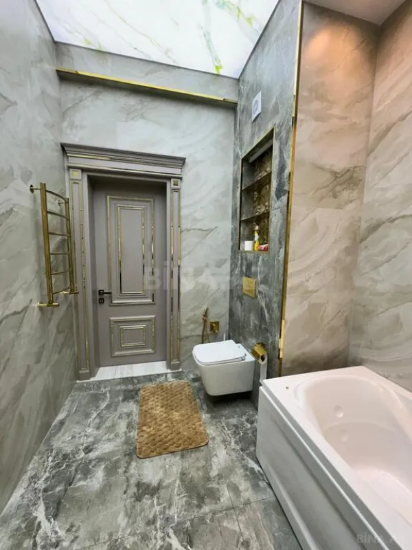 Kirayə verilir 4 otaqlı mənzil 250 m²