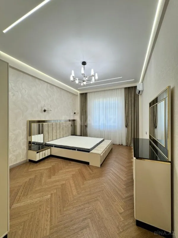 Kirayə verilir 4 otaqlı mənzil 255 m²