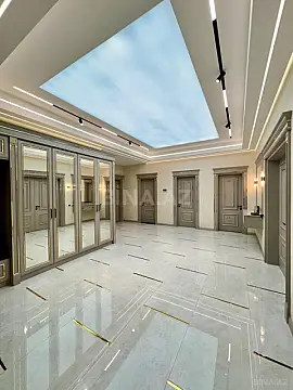 Kirayə verilir 4 otaqlı mənzil 255 m²