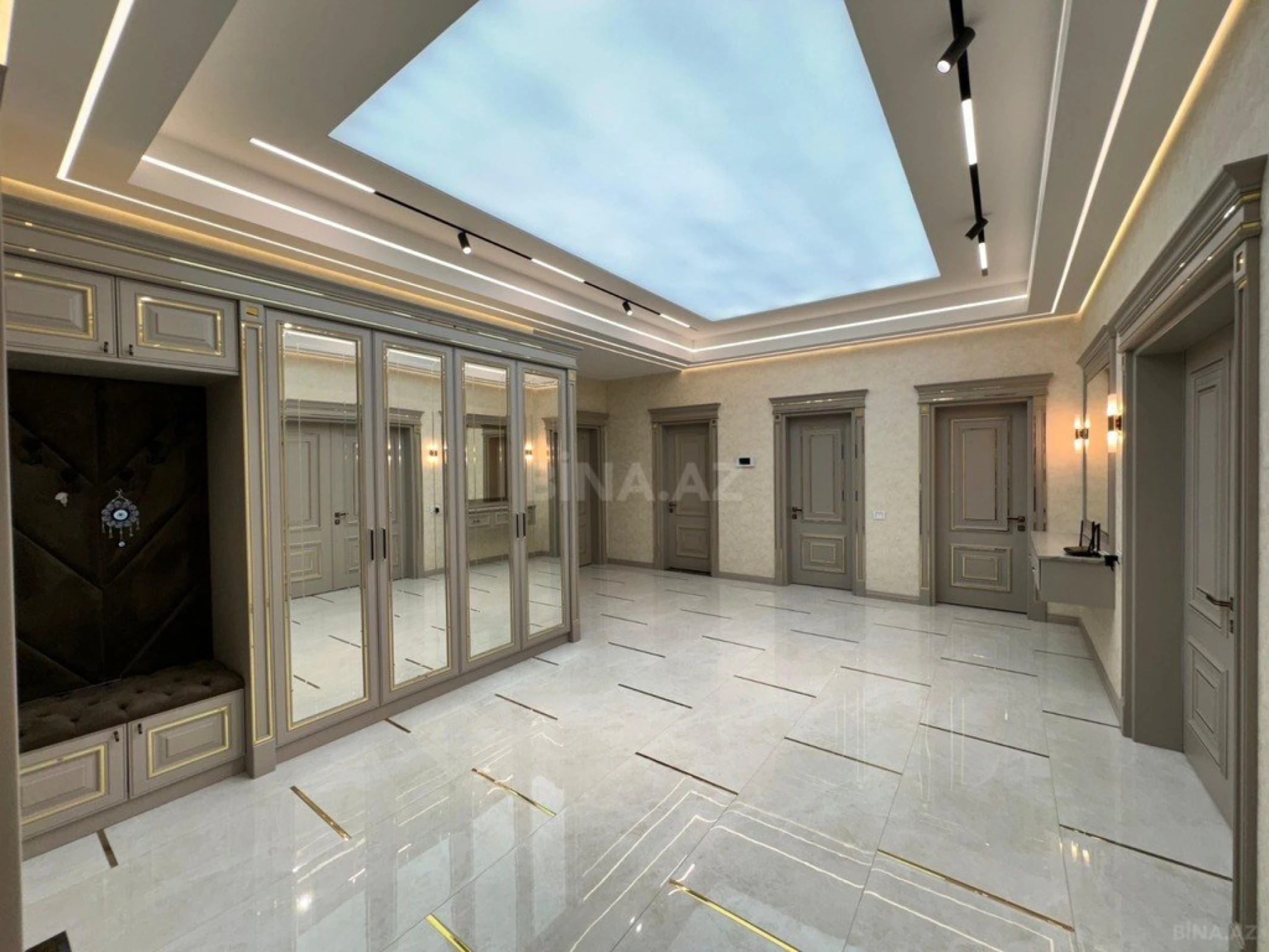 Kirayə verilir 4 otaqlı mənzil 255 m²