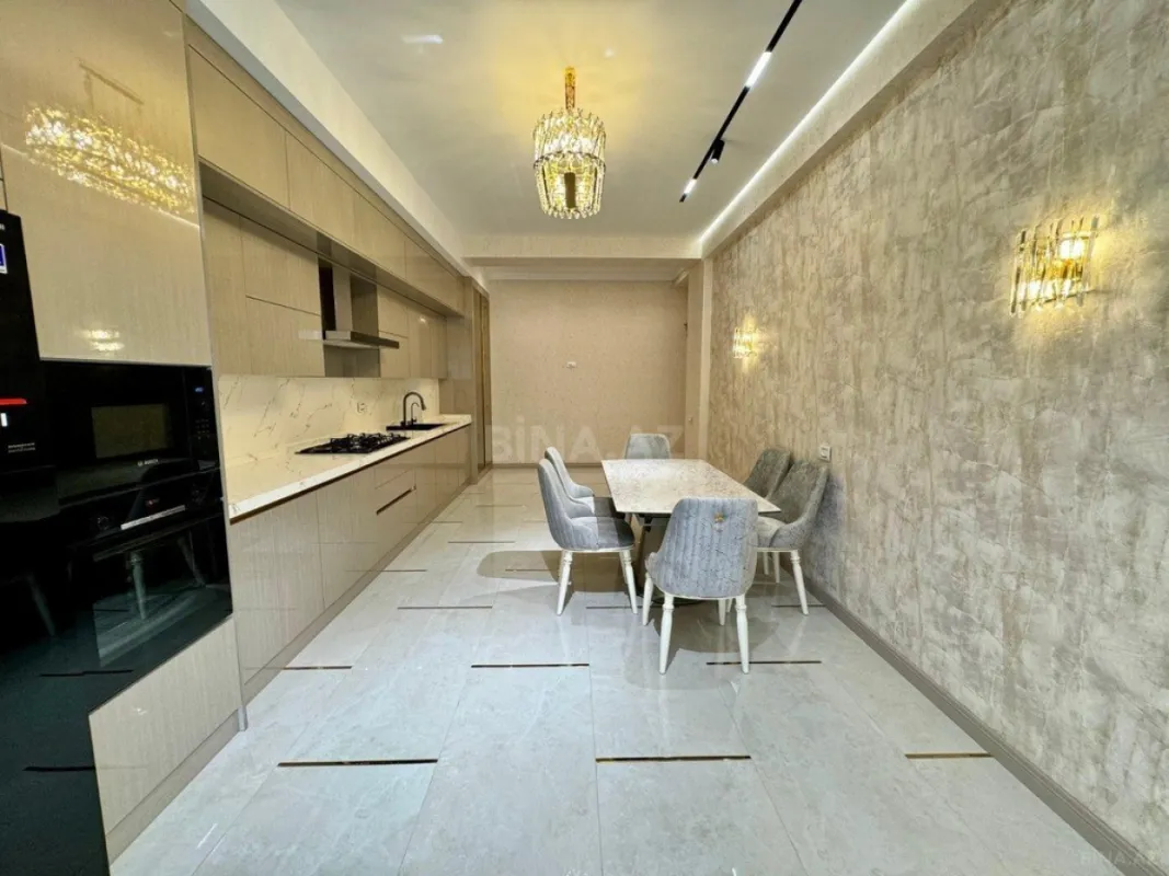 Kirayə verilir 4 otaqlı mənzil 255 m²