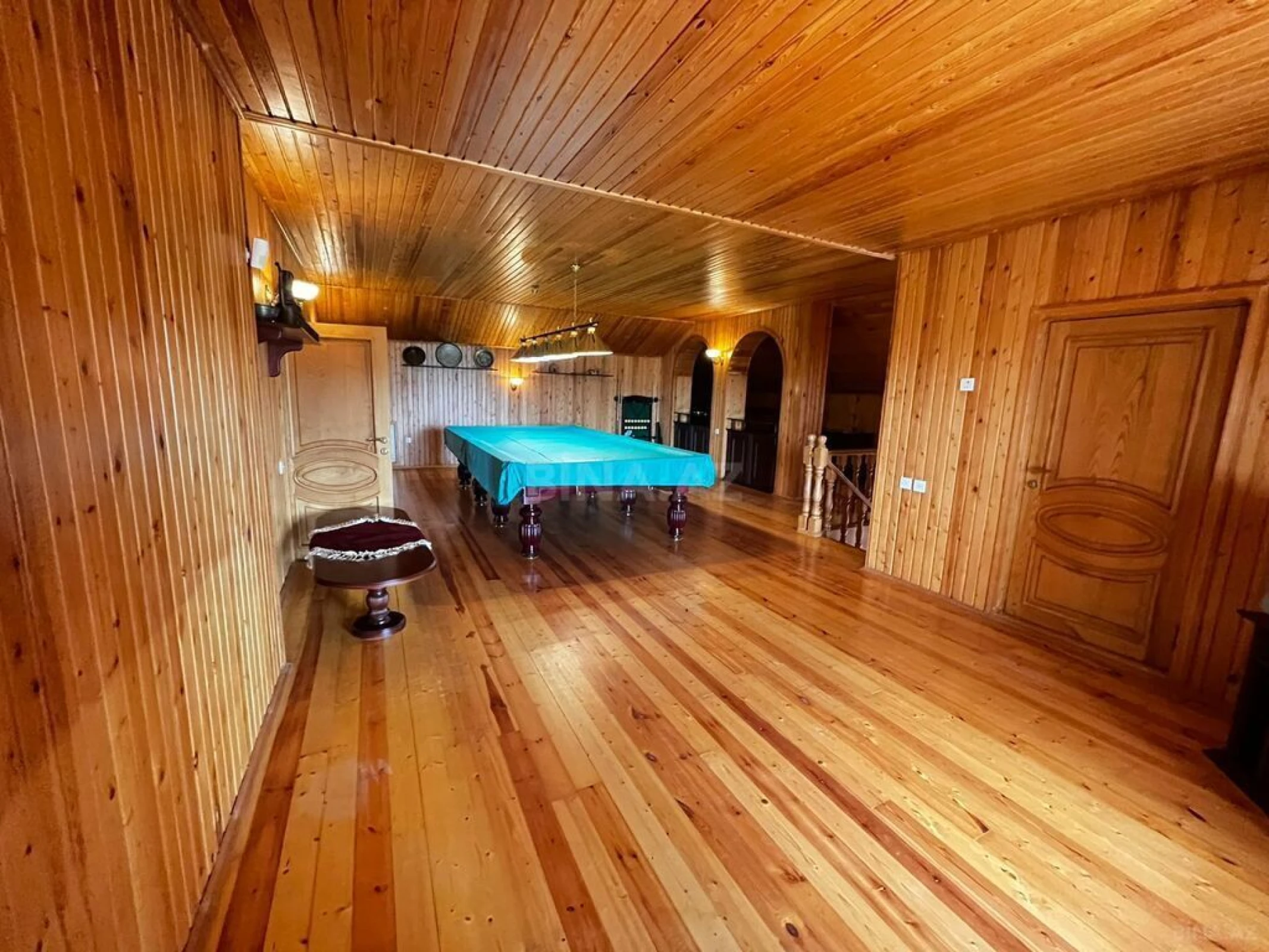 Satılır 7 otaqlı həyət evi 450 m²