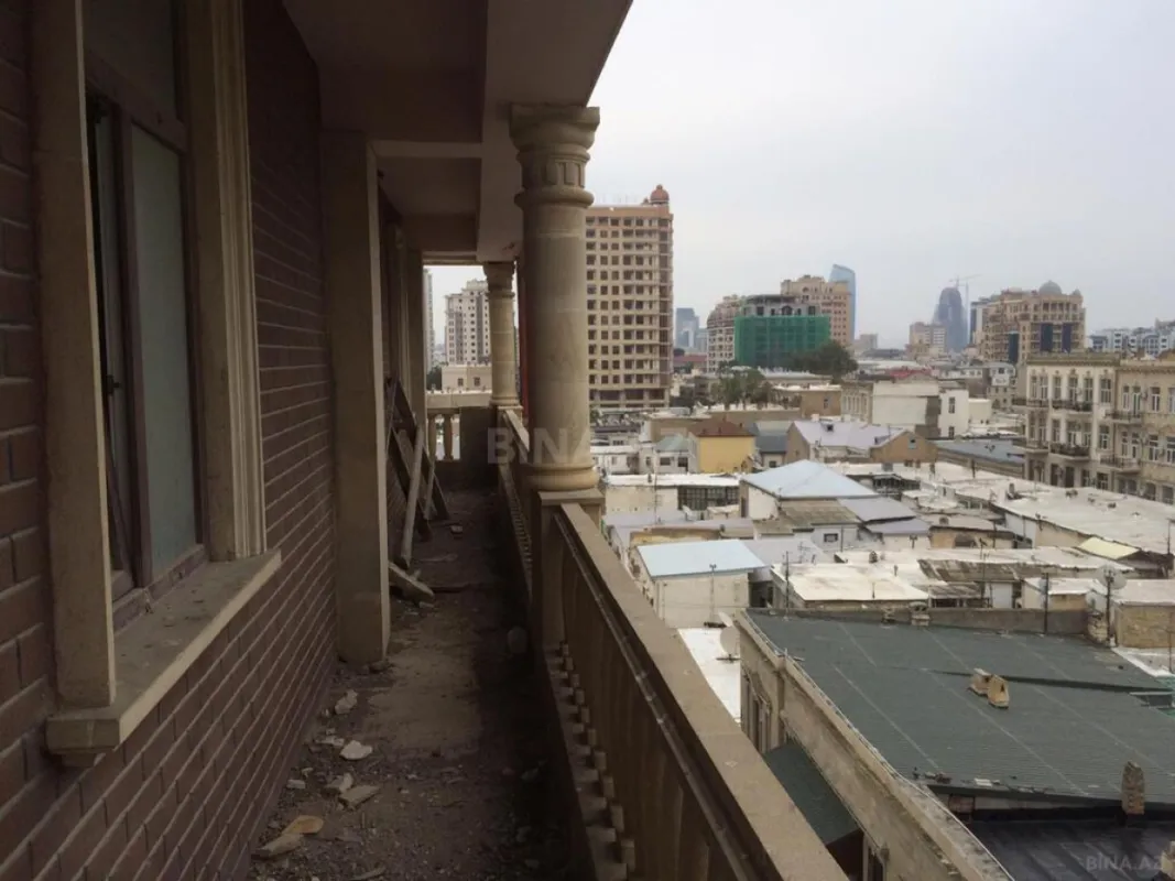 Satılır obyekt 2000 m²