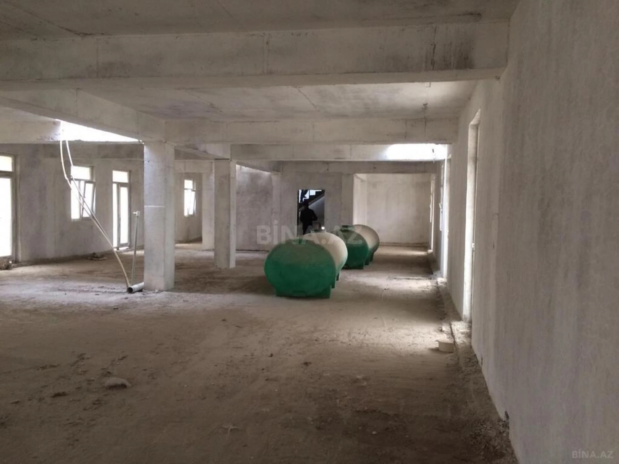 Satılır obyekt 2000 m²