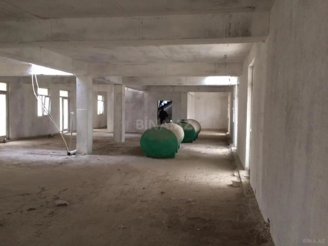 Satılır obyekt 2000 m²