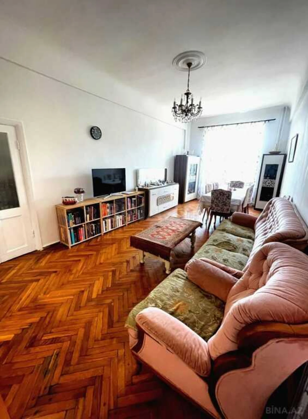 Satılır 4 otaqlı mənzil 150 m²