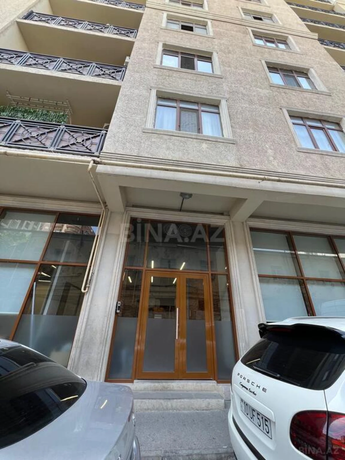 Kirayə verilir 8 otaqlı ofis 350 m²