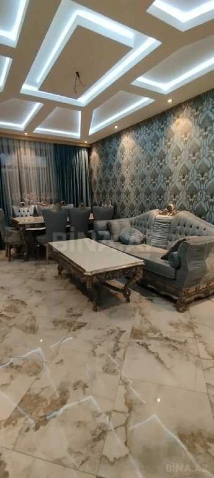 Satılır 3 otaqlı mənzil 148 m²