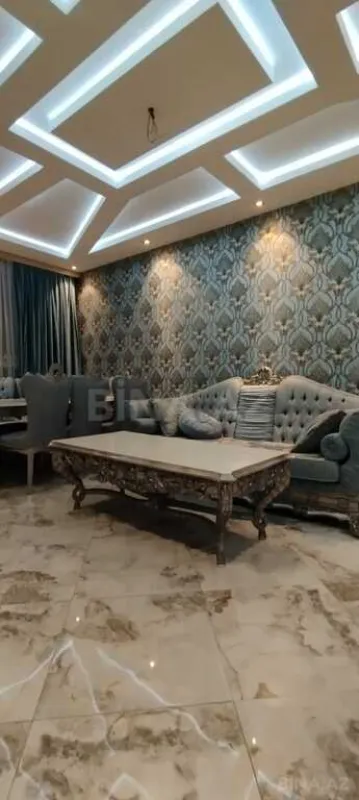 Satılır 3 otaqlı mənzil 148 m²