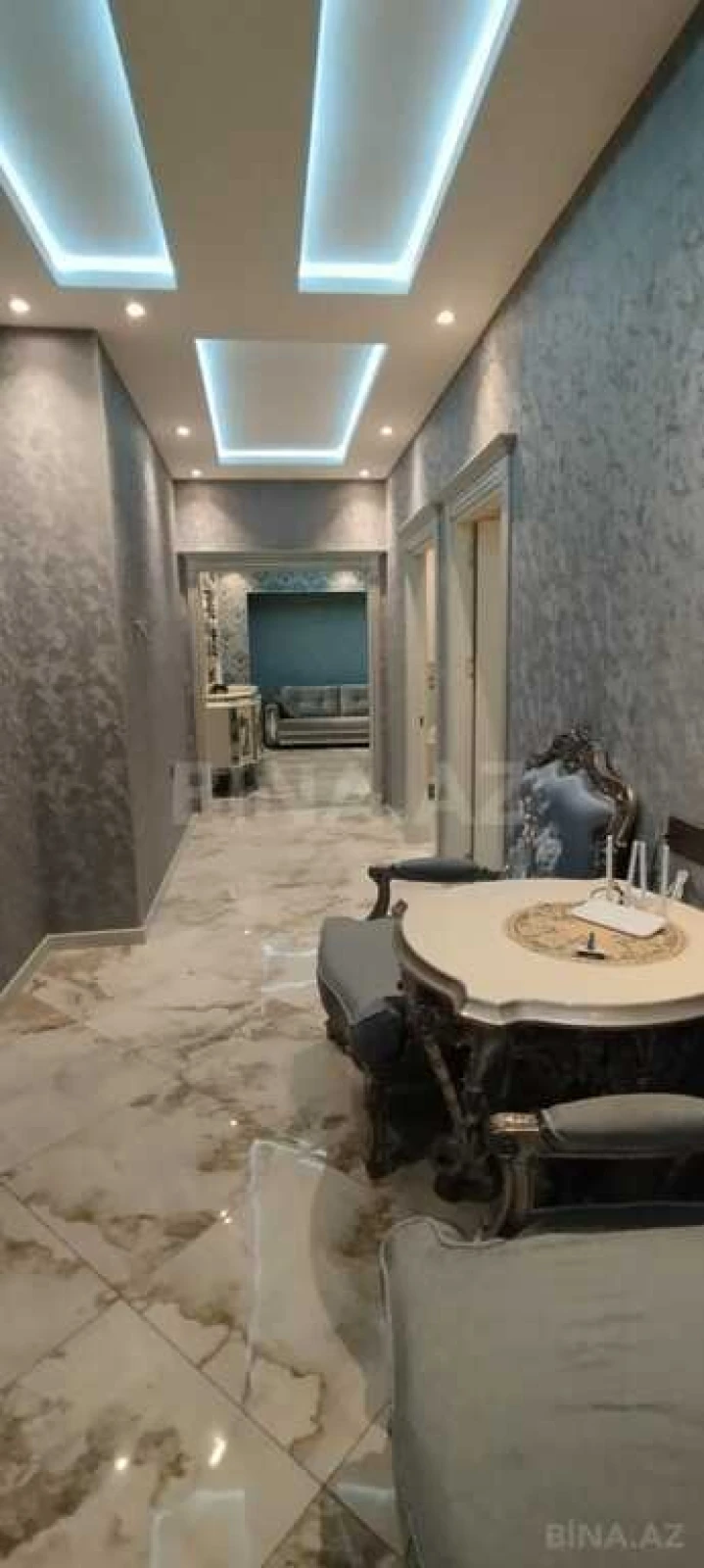 Satılır 3 otaqlı mənzil 148 m²