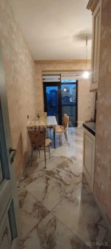 Satılır 3 otaqlı mənzil 148 m²