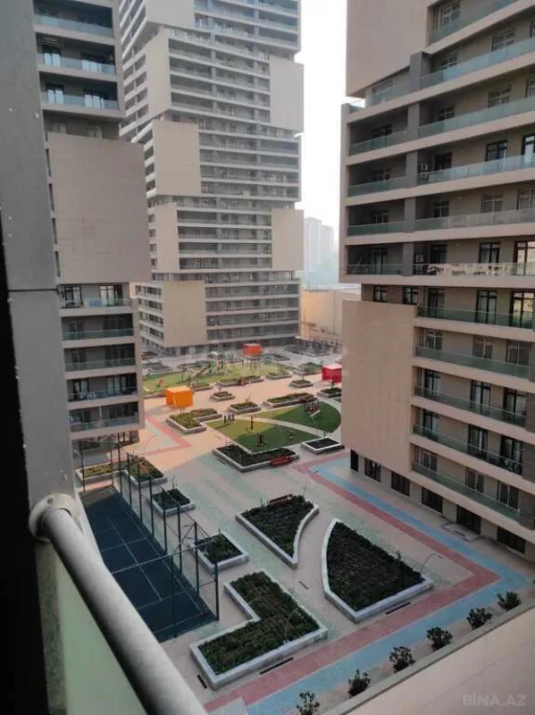 Satılır 3 otaqlı mənzil 148 m²