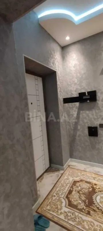 Satılır 3 otaqlı mənzil 148 m²