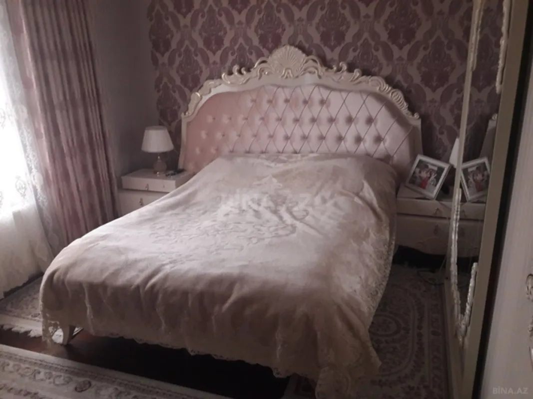 Satılır 6 otaqlı həyət evi 450 m²