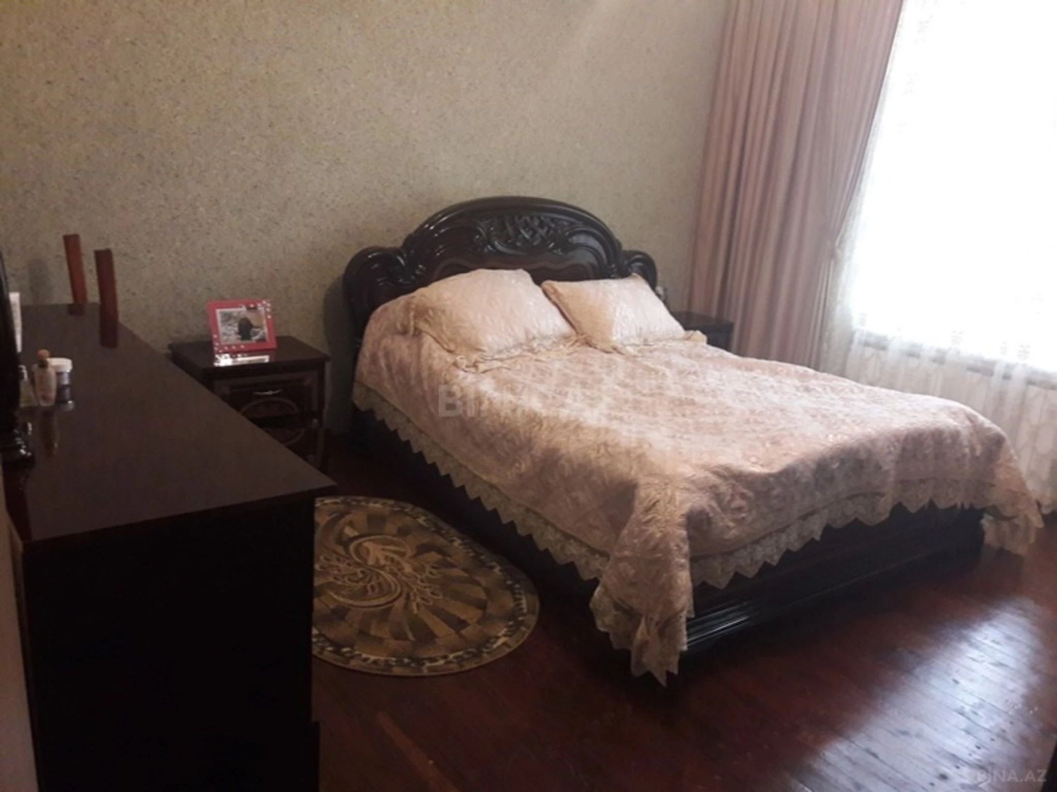 Satılır 6 otaqlı həyət evi 450 m²