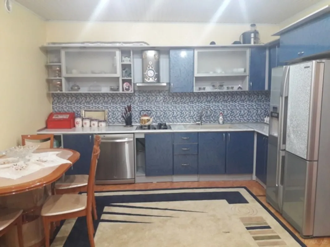 Satılır 6 otaqlı həyət evi 450 m²