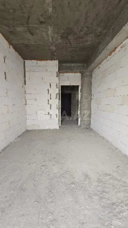 Satılır 4 otaqlı mənzil 206 m²