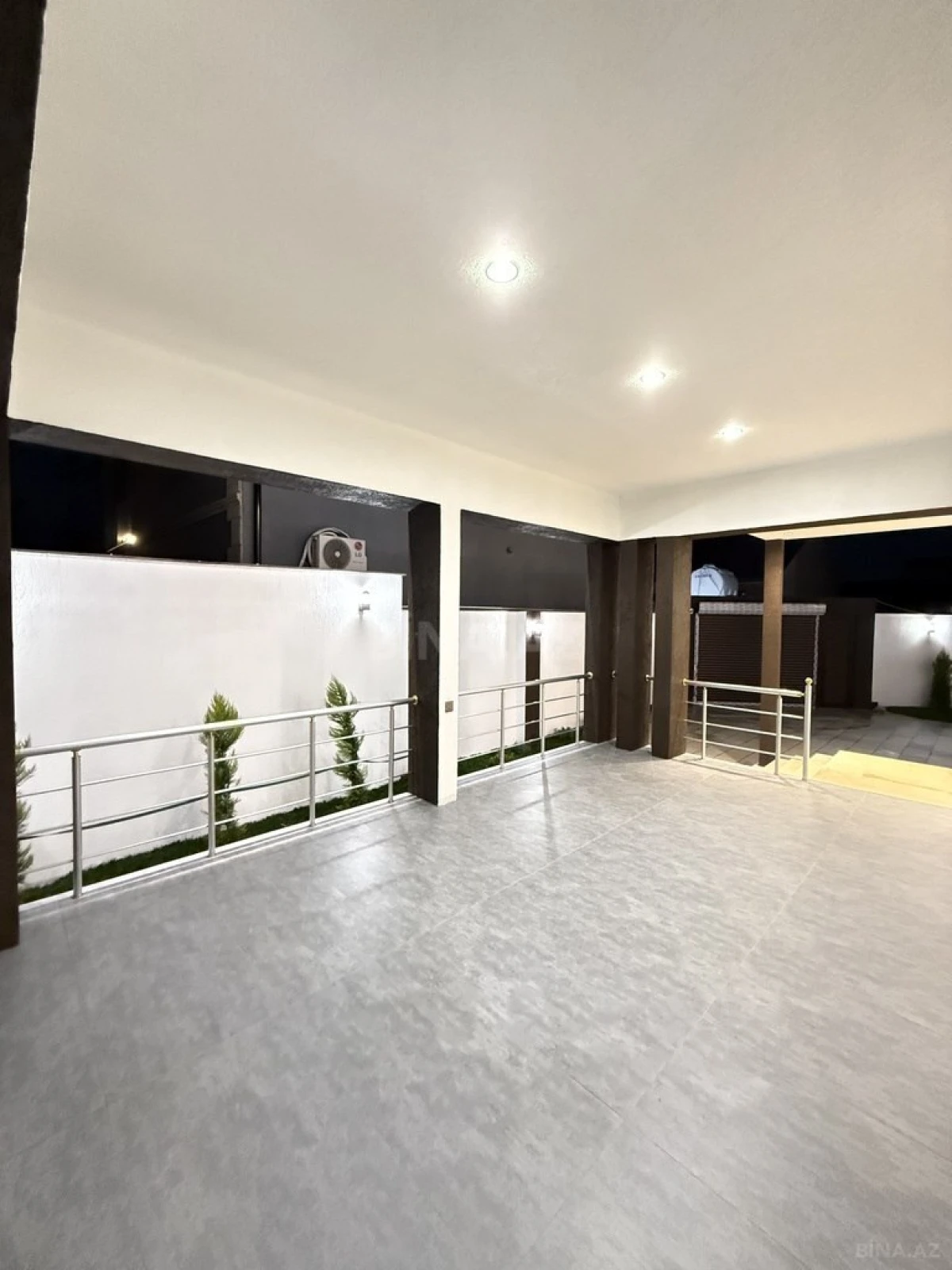 Satılır 4 otaqlı həyət evi 180 m²
