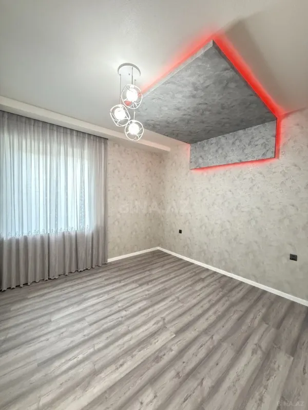 Satılır 4 otaqlı həyət evi 180 m²