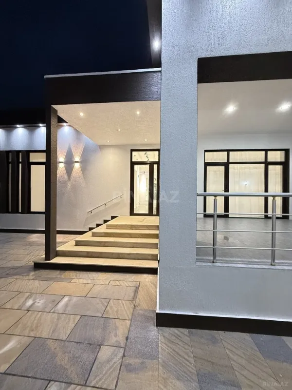 Satılır 4 otaqlı həyət evi 180 m²