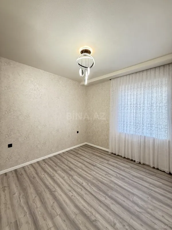 Satılır 4 otaqlı həyət evi 180 m²