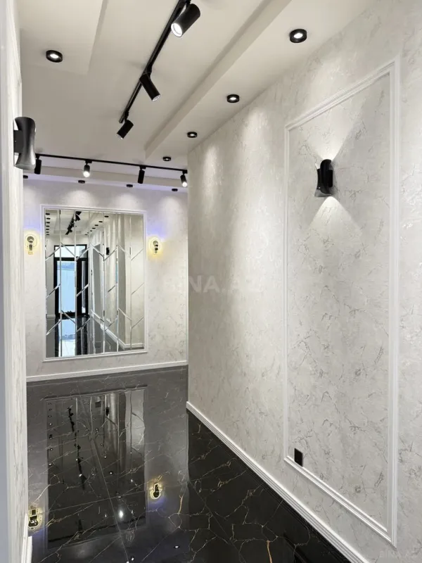 Satılır 4 otaqlı həyət evi 180 m²