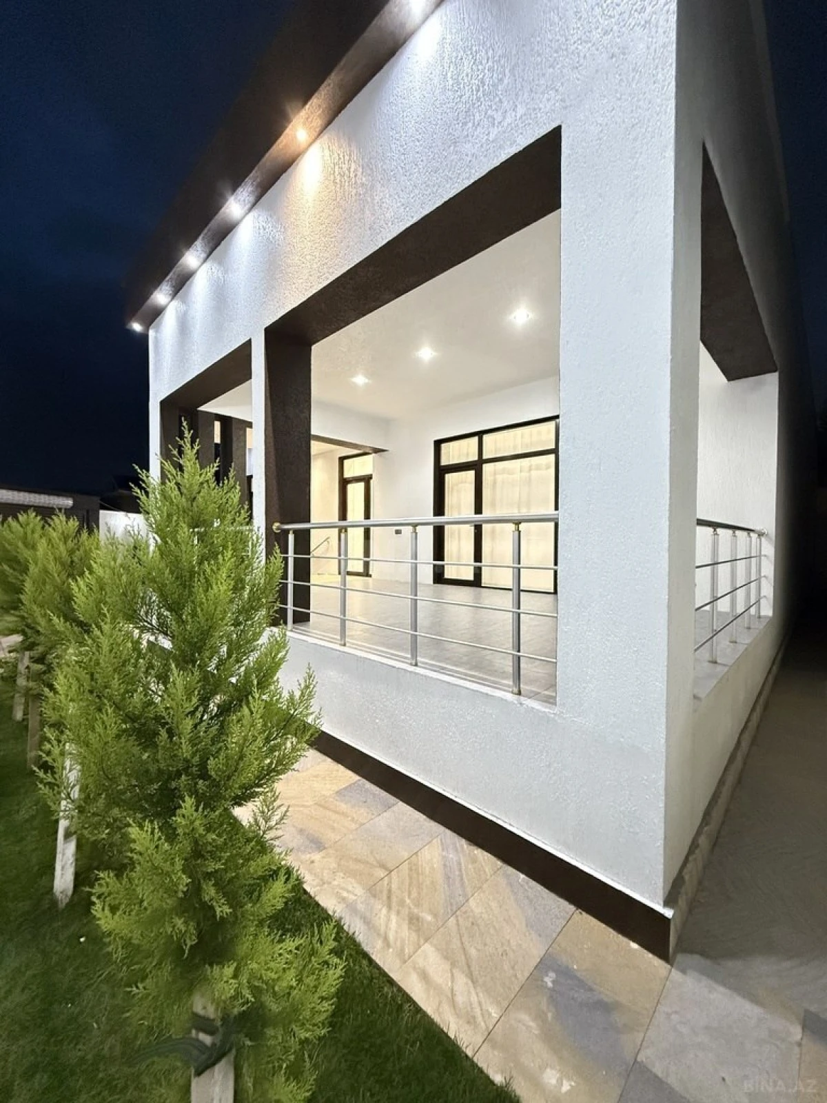 Satılır 4 otaqlı həyət evi 180 m²