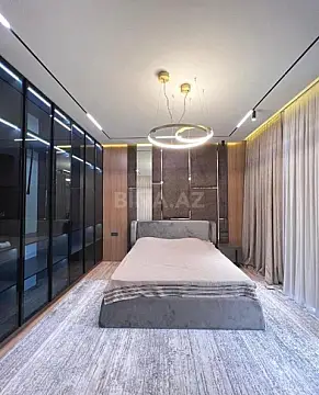 Satılır 7 otaqlı həyət evi 370 m²