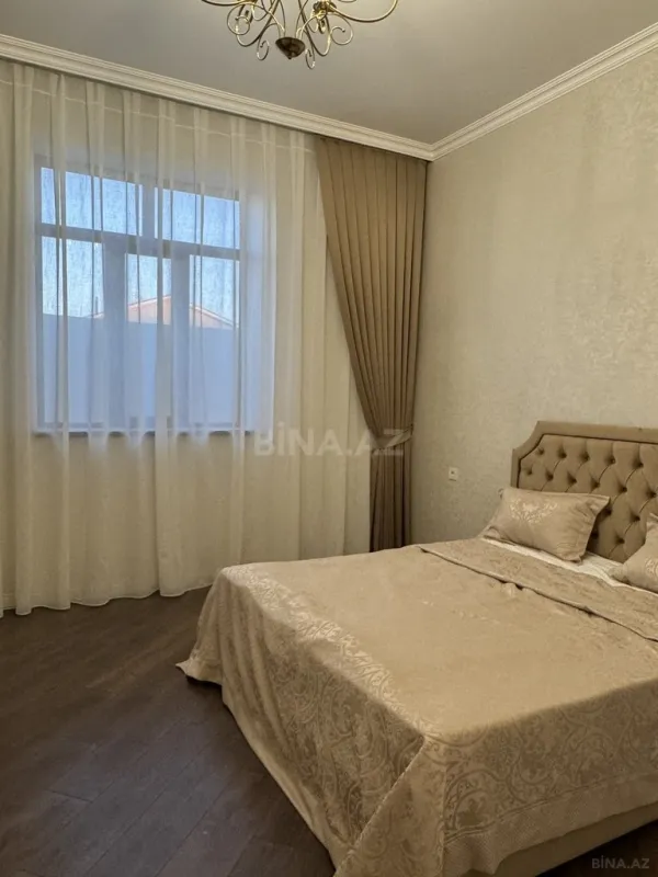Satılır 4 otaqlı həyət evi 180 m²