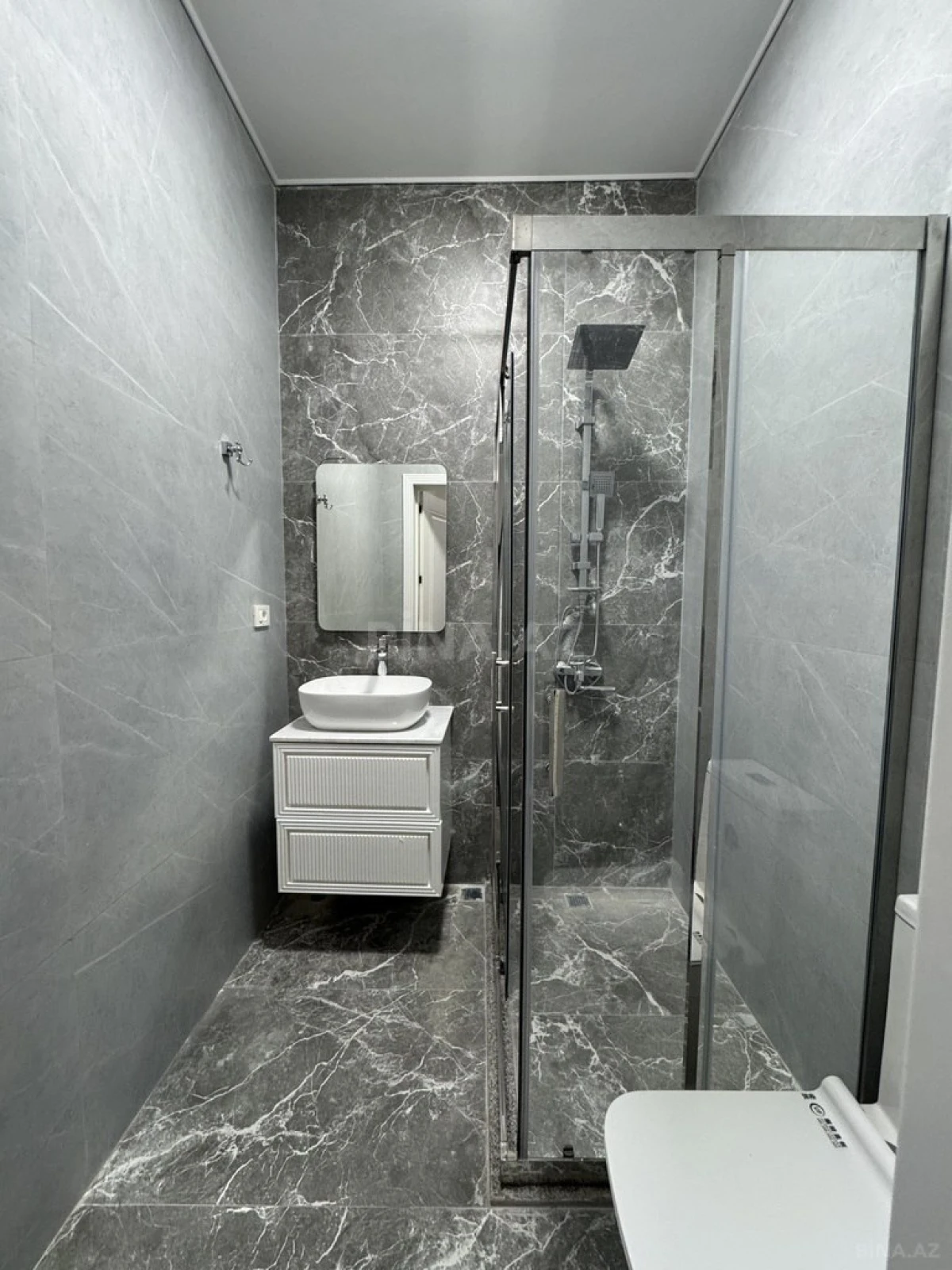 Satılır 4 otaqlı həyət evi 180 m²