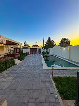 Satılır 4 otaqlı həyət evi 180 m²