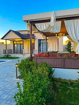 Satılır 4 otaqlı həyət evi 180 m²