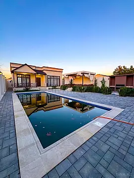 Satılır 4 otaqlı həyət evi 180 m²