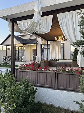 Satılır 4 otaqlı həyət evi 180 m²