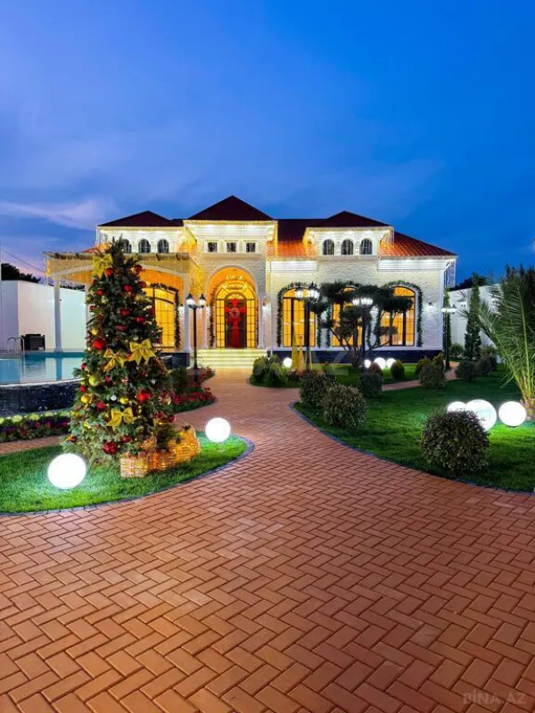 Satılır 5 otaqlı həyət evi 280 m²