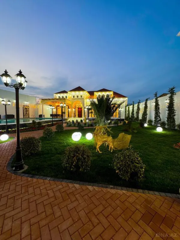 Satılır 5 otaqlı həyət evi 280 m²