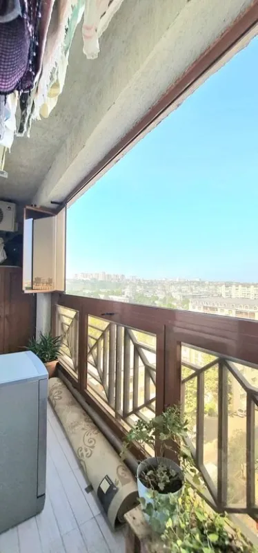 Satılır 3 otaqlı mənzil 136 m²