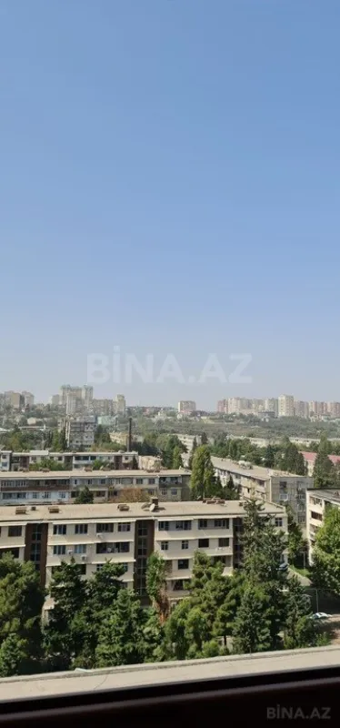 Satılır 3 otaqlı mənzil 136 m²