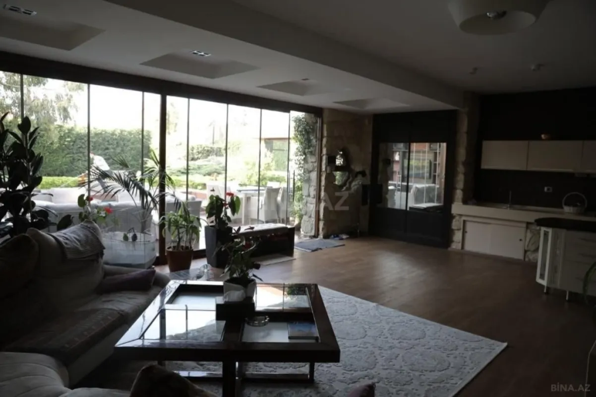 Kirayə verilir 5 otaqlı həyət evi 400 m²